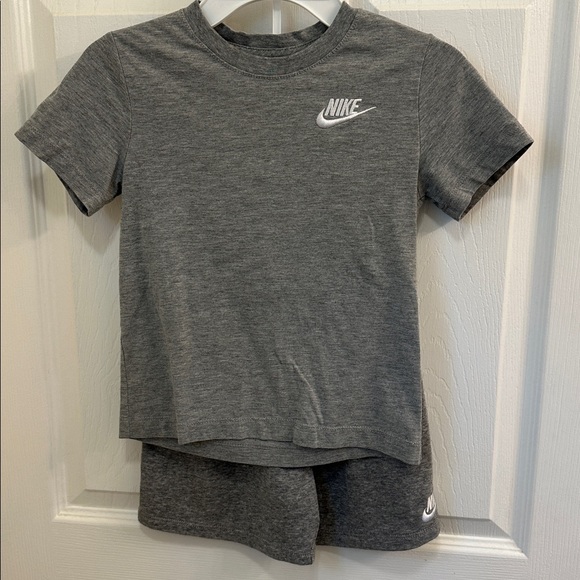 4 Nike sweat short sets size 6 - Picture 9 of 13